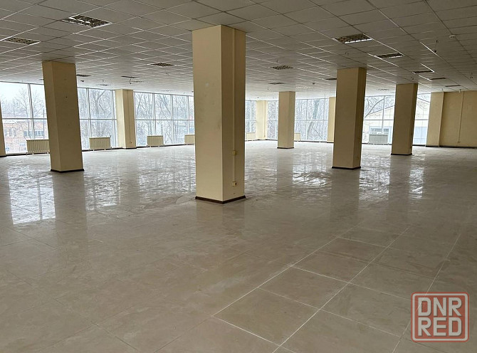 Аренда магазин, салон, 450 кв.м. пр. Ильича Донецк - изображение 1