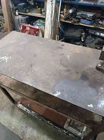 Продам стол металлический Донецк