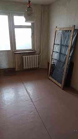 Продаётся просторная и светлая 4-комнатная квартира в Луганске! Луганск