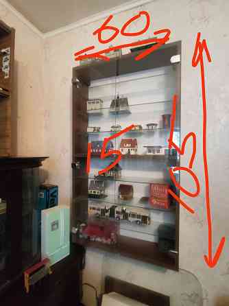 Витрина для коллекции Донецк