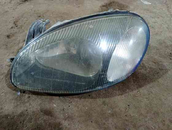 Фара б/у продаётся разные марки авто Енакиево