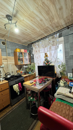 Продажа 1-комнатной квартиры 7/9, в г. Макеевка, Горняцкий р-н, м-н Комсомольский, ул. Репина Макеевка