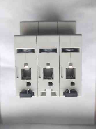 Продам автоматический выключатель 10а, Moeller PL6-B10/3, 3p, 10A, 6kA Донецк
