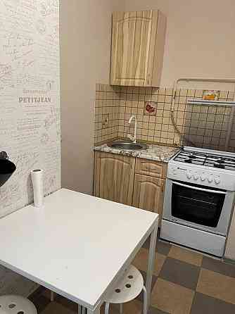 Сдается 2-комнатная квартира в Кировский район, Текстильщик, ориентир за Обжорой Донецк