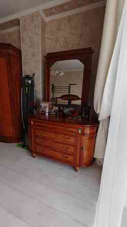 Продаю спальный гарнитур (лакированный шпон) в хорошем состоянии . Донецк