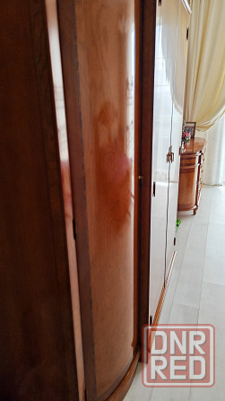 Продаю спальный гарнитур (лакированный шпон) в хорошем состоянии . Донецк - изображение 2