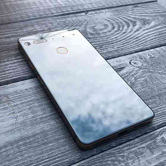 Essential phone ph-1. Ocean Depths Донецк