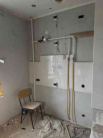 Продам 2км.кв.Сталинка Левый Берег Площадь Мариуполь