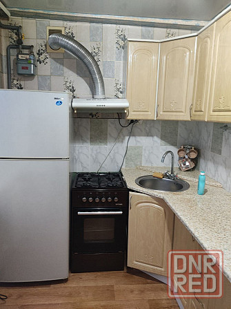 Даки, Черемушки, 2-х комнатная квартира на третьем этаже Макеевка - изображение 1