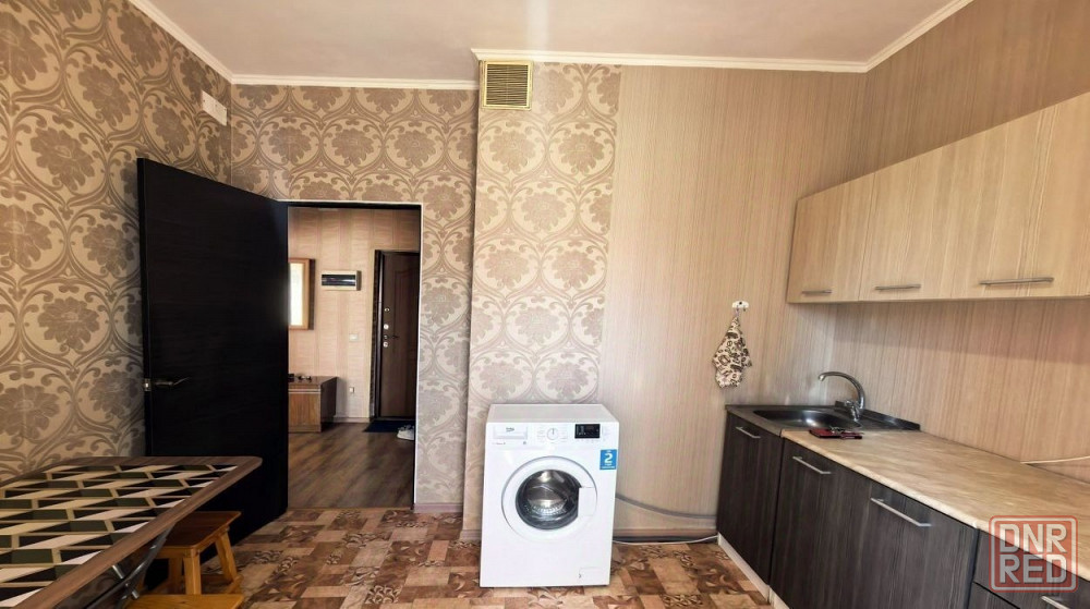 Сдаю однокомнатную квартиру 39.0 м² этаж 4 город Донецк, Ворошиловский район Донецк - изображение 2