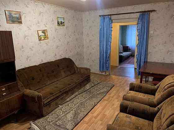 Продам 2ком центр Бирюзовой с большой кухней, гардеробная,мебель Донецк