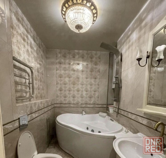 Сдается шикарная двухкомнатная квартира с дизайнерским ремонтом в Буденовском районе на Заперевально Донецк - изображение 6