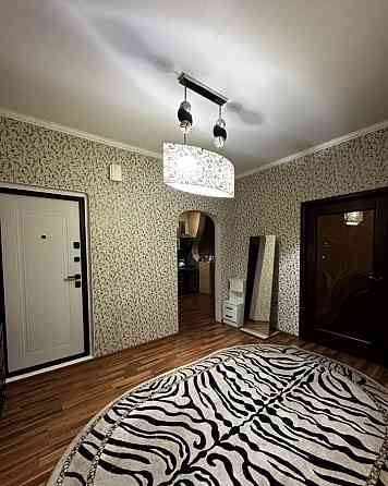 Сдаю двухкомнатную квартиру 68.0 м² этаж 2 город Донецк, Петровский район, площадь Победы Донецк