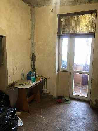 Продаётся 2 комнатная квартира,сталинка,54 кв.м общей площади пос.Ленина,"Трубник".г.Макеевка. Макеевка