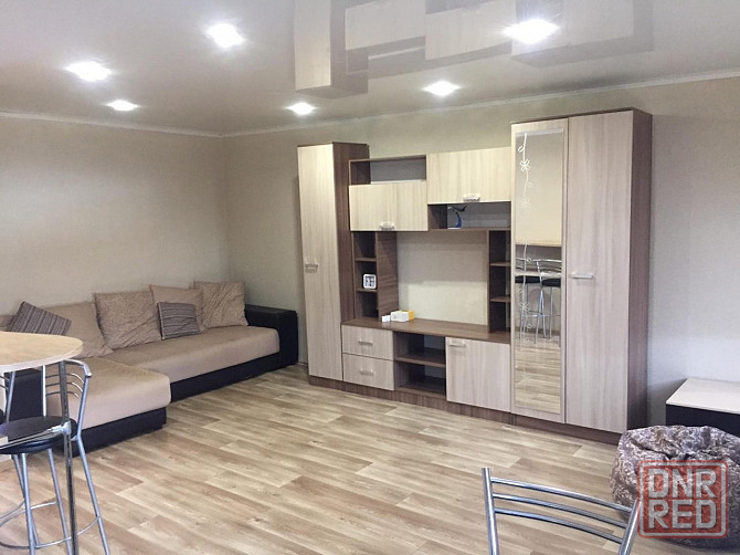 Сдаётся ухоженная студия. Ворошиловский район Донецк - изображение 2