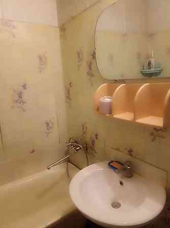 Продам 2-х в районе жд. рынка. Донецк