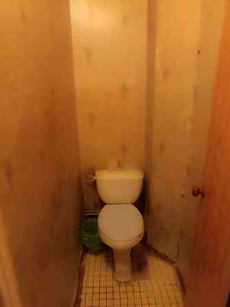 Продам 2-х в районе жд. рынка. Донецк