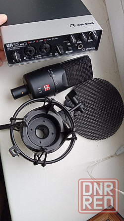 Студийный микрофон + предусилитель + стойка Макеевка - изображение 1