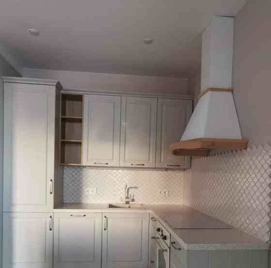 Сдаю трехкомнатную квартиру в Куйбышевском районе на дк Куйбышева Донецк