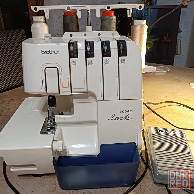 Оверлок brother (Тайвань) Донецк - изображение 2