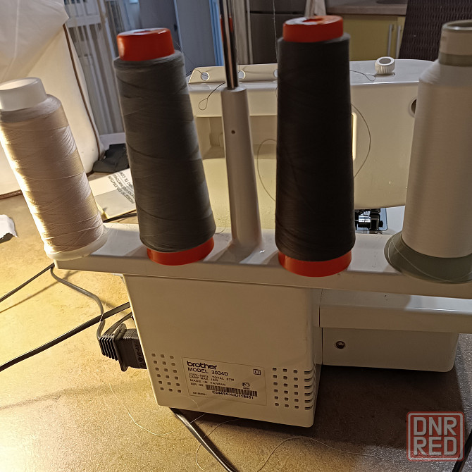 Оверлок brother (Тайвань) Донецк - изображение 5