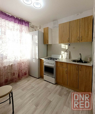 Сдается уютная двухкомнатная квартира в Калининском районе, ул. Разенкова 15 Донецк - изображение 1