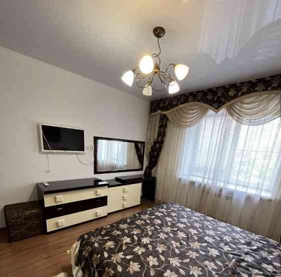 Донецк Сдам 3-комнатную квартиру с хорошим ремонтом в Калининский районе. Ориентир Грузия. Донецк