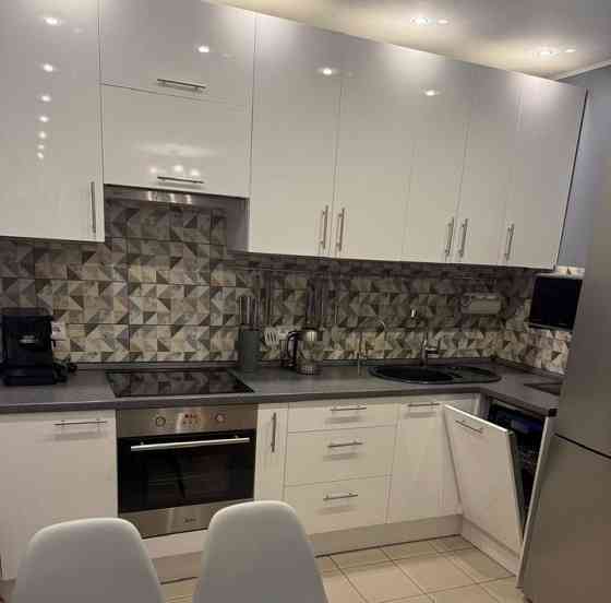 Сдаю двухкомнатную квартиру в Калининском районе Донецка. Ориентир: Мед.Универ. Донецк