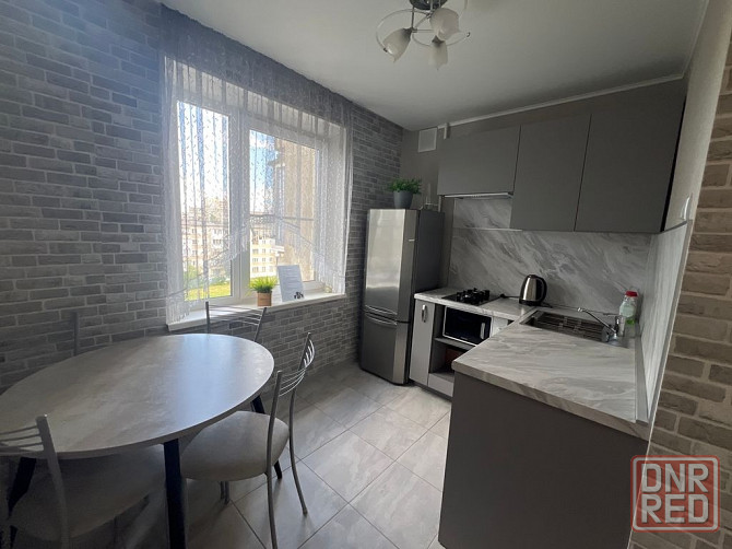 Сдается Двухкомнатная квартира Расположена в Буденовском районе Донецк - изображение 2