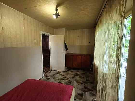 Продается 2 комнатная квартира Ленинский р-н Стоматология Донецк