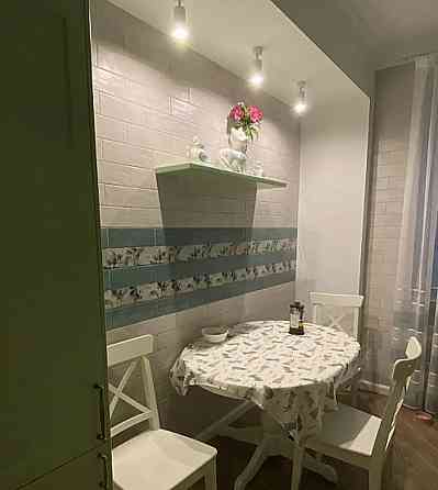 Продам трехкомнатную квартиру в Центре Донецк