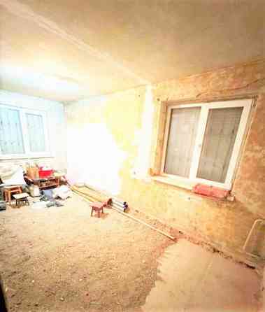 2-х комн. квартира требует ремонта, б. Шахтостроителей/Доб. Донецк