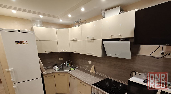 Сдаётся уютная двухкомнатная квартира в Киевском районе на Донбасс арене Донецк - изображение 1