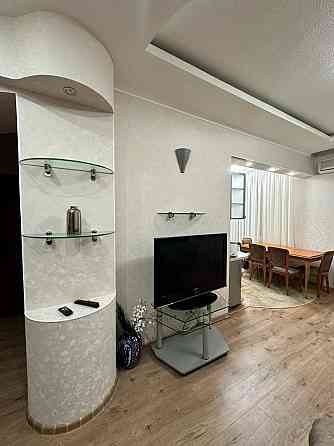 Сдам студию с новым ремонтом в Ленинском районе Донецк