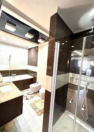 Сдам 3-комнатную квартиру, 95 м², Кальмиусский район. Донецк