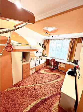 Сдам 3-комнатную квартиру, 95 м², Кальмиусский район. Донецк