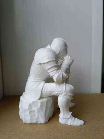 Фигурка рыцаря с мечом Донецк