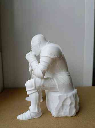 Фигурка рыцаря с мечом Донецк