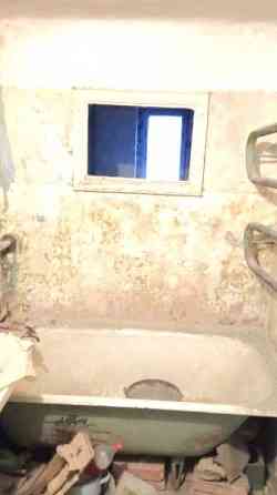 2-х комн. требует ремонта, ул. Университетская/Обл. Травматология. Донецк