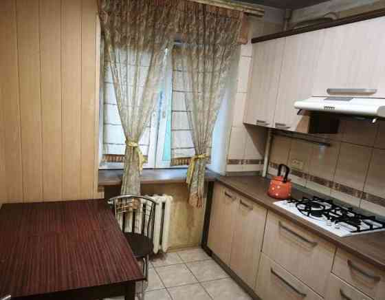 Продам 1 к. кв. на Марии Ульяновой, 2 эт., кирпичный дом Донецк