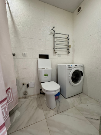 Продам 2-х комн. квартиру 5/5 в Червоногвардейском районе (центр - улица Малиновского) Макеевка