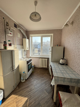 Продам 2-х комн. квартиру 5/5 в Червоногвардейском районе (центр - улица Малиновского) Макеевка