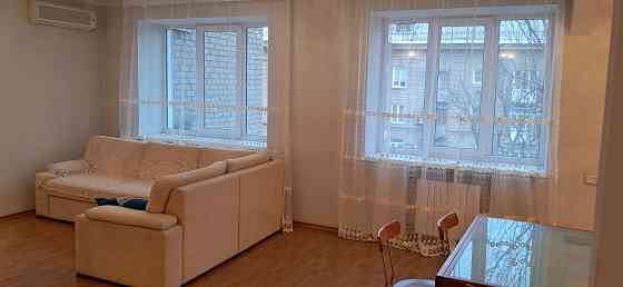 Сдам 4-х комнатную квартиру в Ворошиловский районе Донецка по бульвару Пушкина Донецк