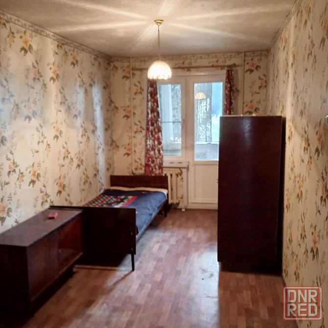 продам 3-комнатную квартиру на Стаханова, Петровский р-н Донецк - изображение 1
