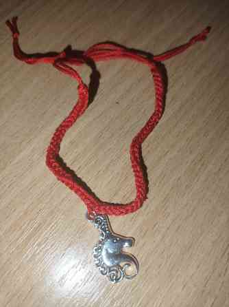 Браслет/амулет красная нить с подвесом Донецк