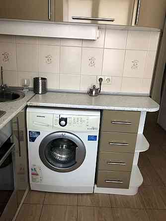 Сдаем 1 комнатную квартиру . Киевский район район ул. Артёма остановка Шахтёрская площадь. Донецк