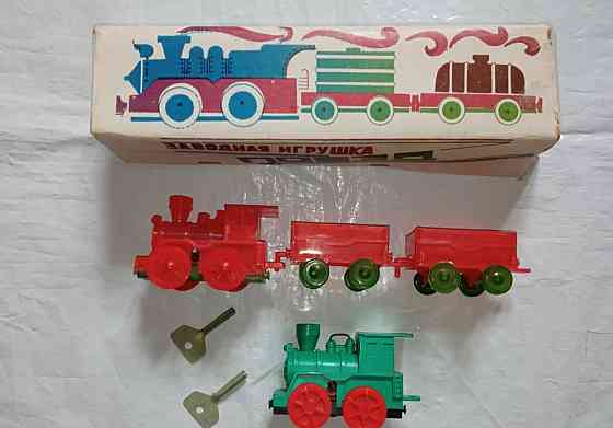 Игрушка заводная механическая поезд с вагонами ссср Донецк