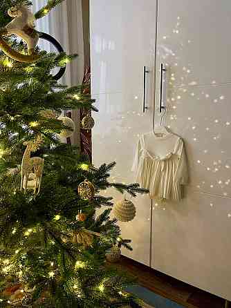 Продаю новое платье нарядное Макеевка