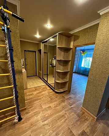 Сдаю двухкомнатную квартиру 60.0 м² этаж 1/9 город Донецк, Буденновский район, улица Багратиона, ори Донецк