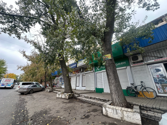 Сдам помещение по ул. Горной, вход в строительный рынок Донецк